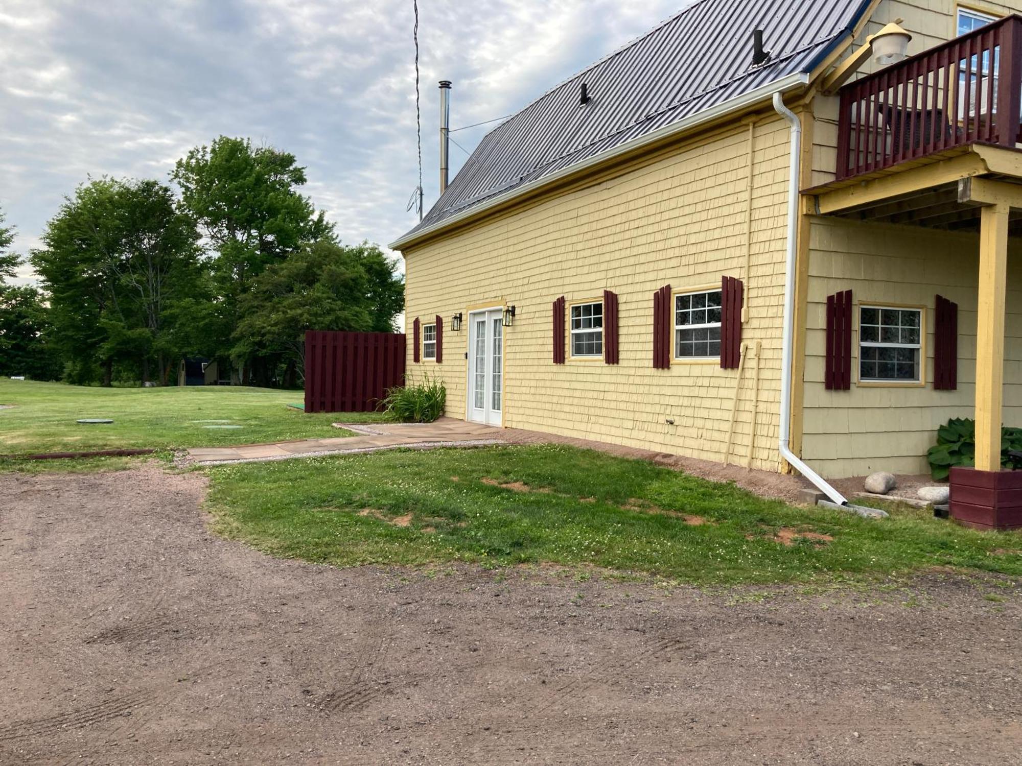 A Country Home Inn The City Charlottetown Dış mekan fotoğraf